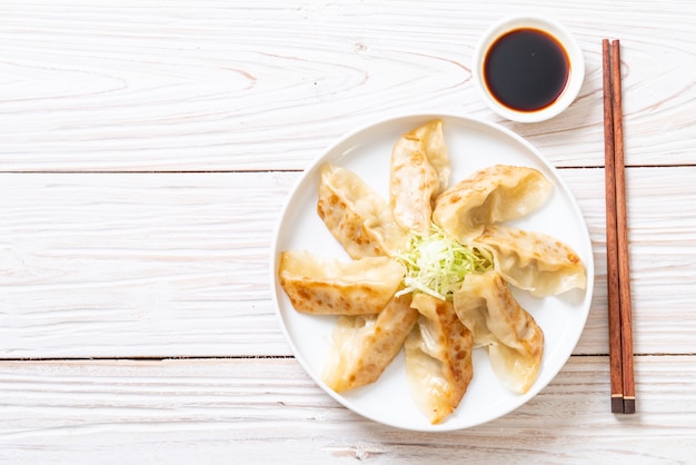 Gyoza japonês ou lanche de bolinhos