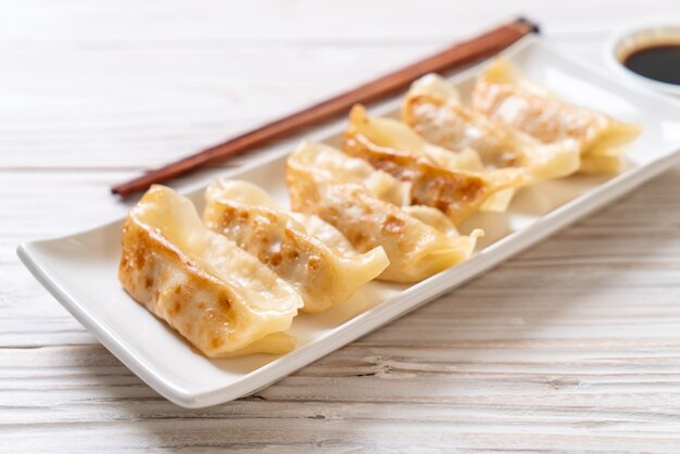 Gyoza japonês ou lanche de bolinhos