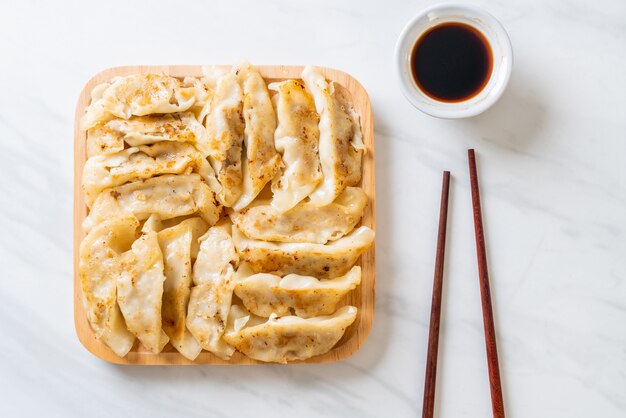 Gyoza japonês ou lanche de bolinhos