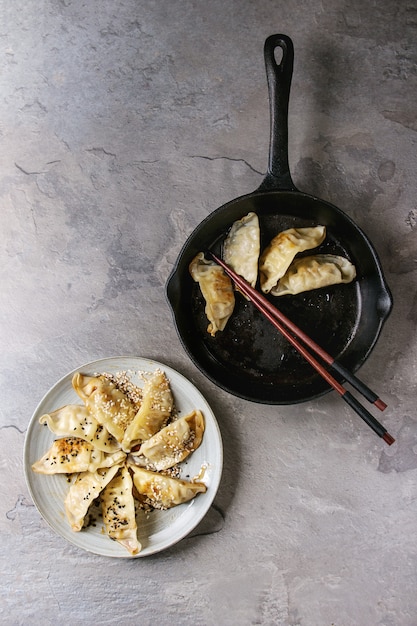 Gyozas Potstickers asiatische Mehlklöße