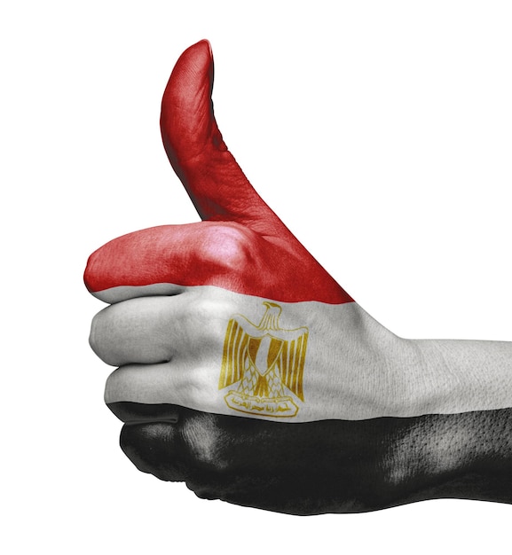 Ägyptische Flagge in der Hand, die die Genehmigung anzeigt