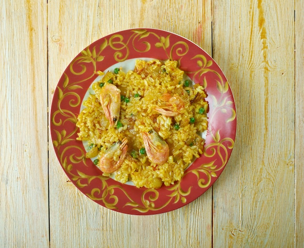 Ägyptischer Meeresfrüchtereis - Brauner Reis mit Meeresfrüchten gegessen