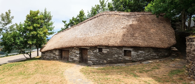 Habitação espanhola noroeste tradicional de palloza