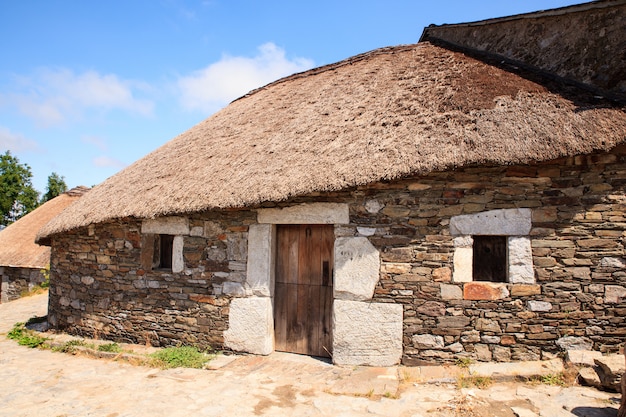 Habitação espanhola noroeste tradicional de Palloza