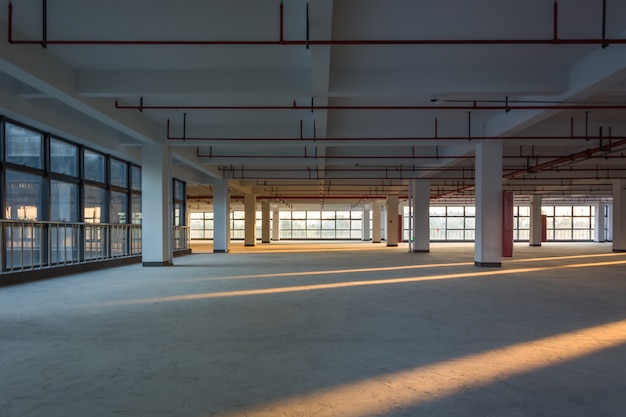 Habitación vacía en un edificio.