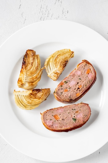 Hackbraten mit geröstetem Fenchel