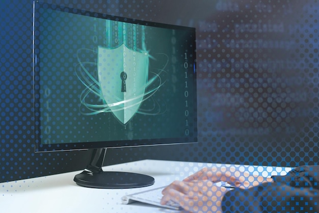 Hacker descifrando la seguridad de los datos del código binario