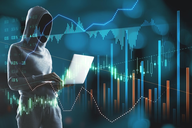 Hacker usando una computadora portátil con gráfico de divisas brillante creativo en un fondo bokeh borroso Análisis de mercado y concepto de comercio