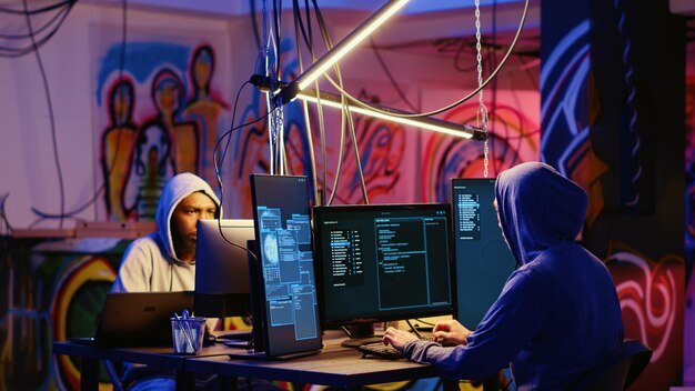 Los hackers escapan después de robar datos