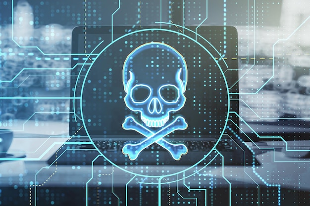 Hacking-Angriff und Ransomware-Kreativkonzept mit blauem Schädel und Knochen, virtuellem Hologramm auf modernem Laptop und Schreibtisch-Hintergrund, Doppelbelichtung