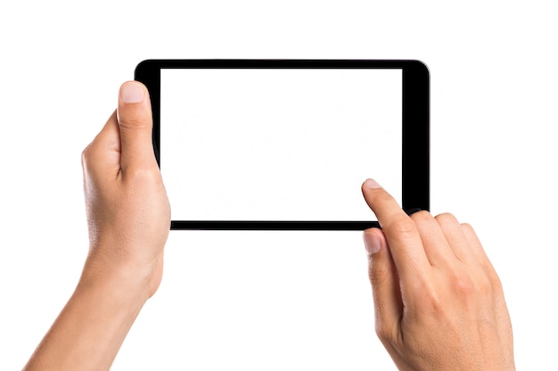 Hände mit Tablette mit weißem Bildschirm