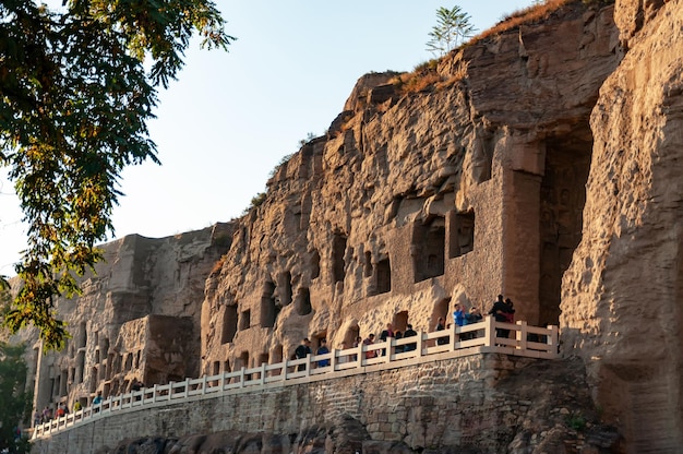 Hängender buddhistischer Tempel in den Yungang-Grotten in Datong Shanxi China