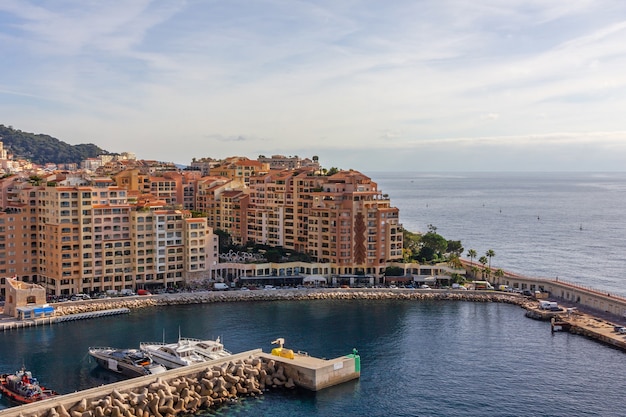 Häuser am Meer von Monaco.