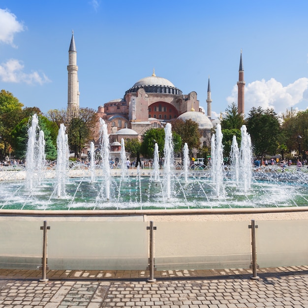 Hagia Sophia en Estambul, Turquía. Hagia Sophia es el mayor monumento de la cultura bizantina.