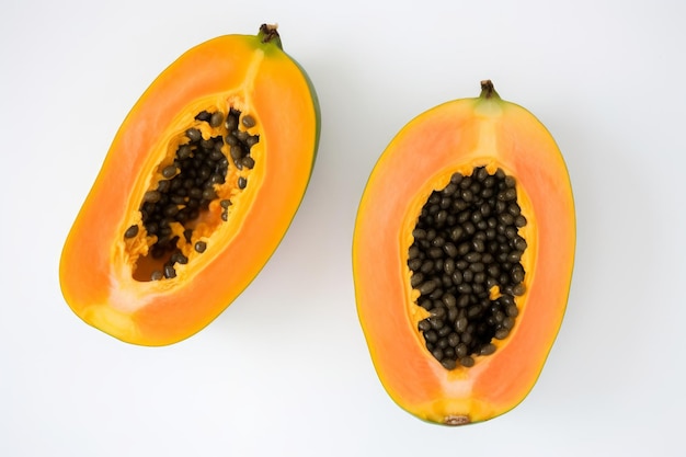 Halb geschnittene Papaya auf weißem Hintergrund, generative KI