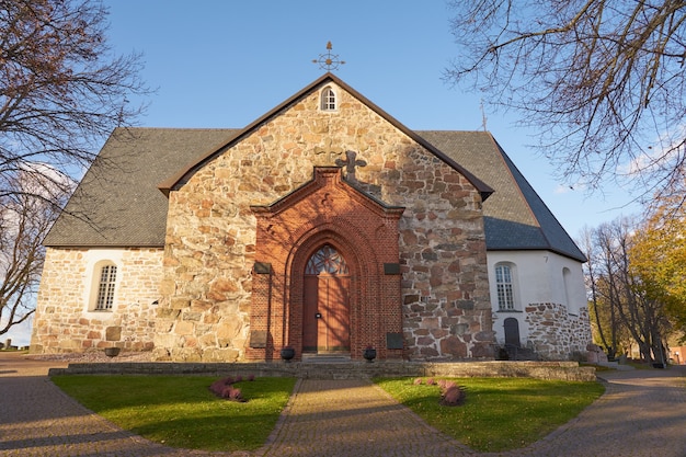 Halikko Church ist eine evangelisch-lutherische Kirche in Halikko, Finnland.