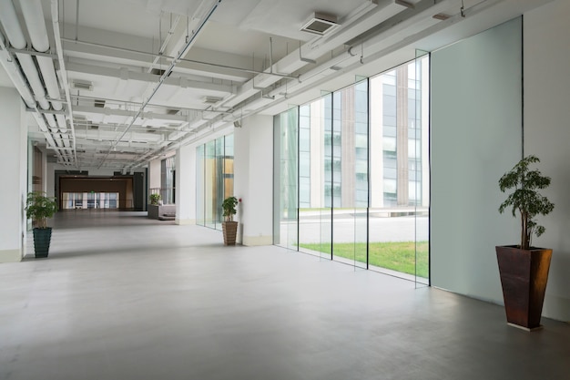 Hall de entrada e ladrilhos vazios, espaço interior