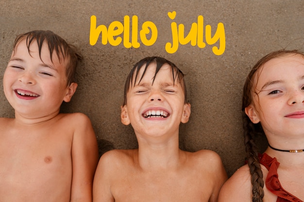 Hallo Juli-Nachricht mit Sommeraktivität