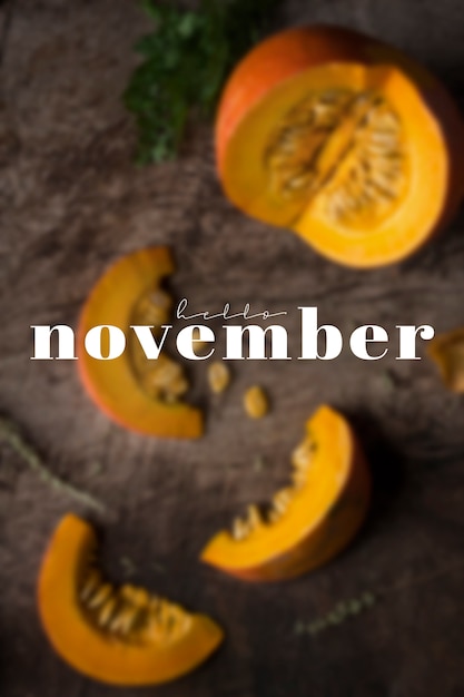 Hallo November-Komposition mit Kürbissen