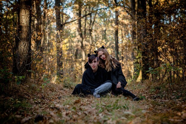 Foto halloween es un vampiro y un asesino en el bosque