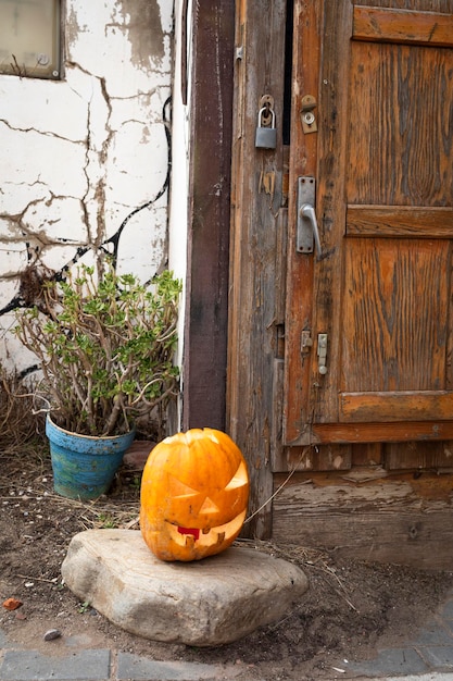 Halloween-Kürbisse. Kürbisse schmücken die Stadt Trasmoz in Aragon, Spanien