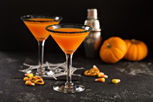 Foto halloween ou outono coquetel pumpkintini