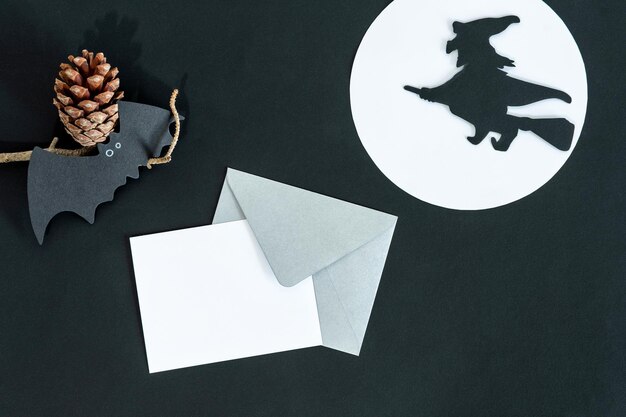 Halloween-Party-Hexe-Mond-Fledermaus-Design einer Feiertagseinladungskartenpostkarte