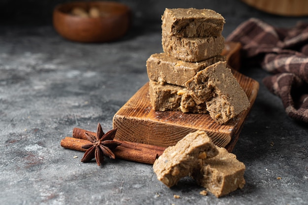 Halva de sobremesa de doçura asiática tradicional