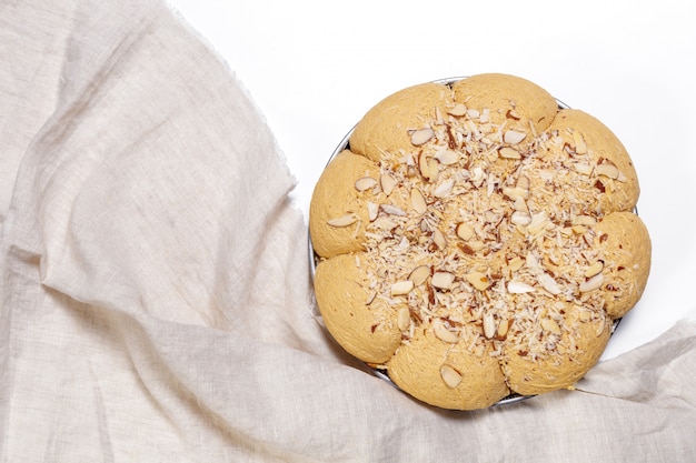 halva de girasol sobre la mesa