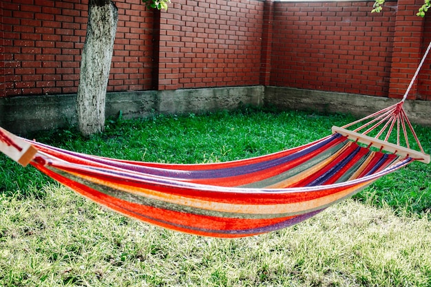 Hamaca en un jardín