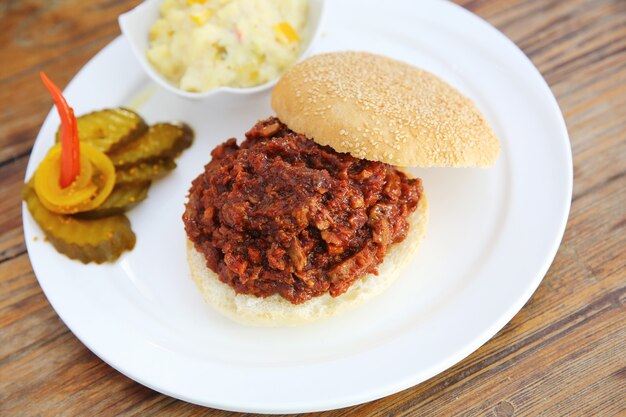 Hambúrguer de costela de porco churrasco