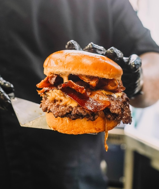 Hamburguesa súper gourmet con ingredientes de alta calidad