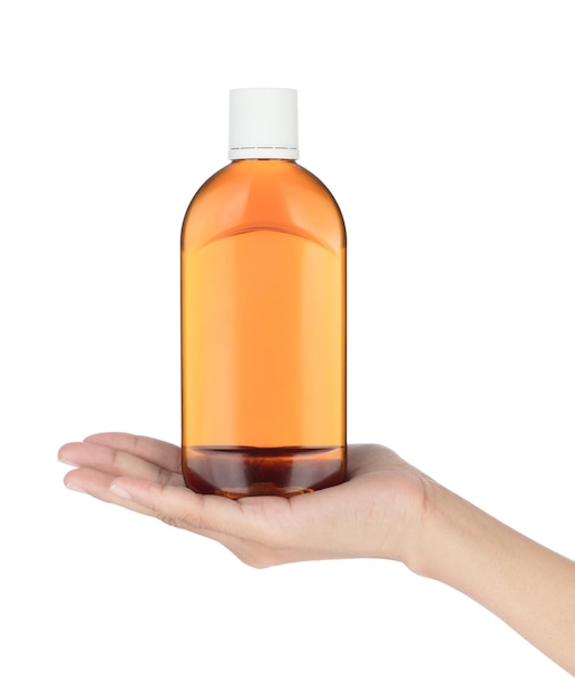 Hand, die Desinfektionslösungsflaschen Reinigungsmittel isoliert auf weißem Hintergrund hält