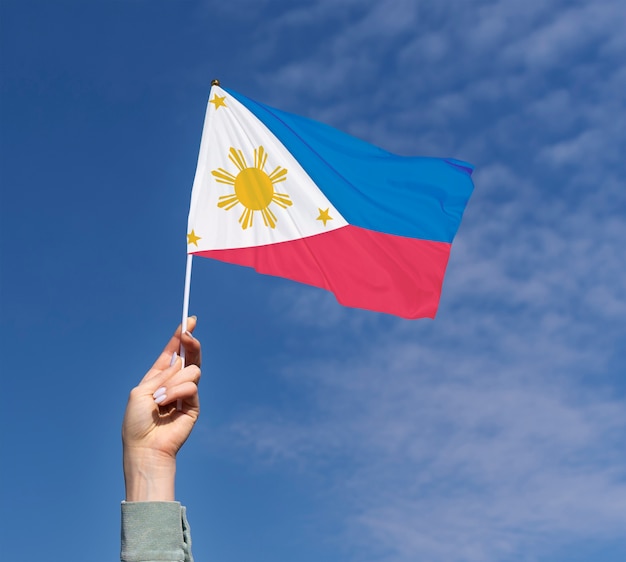 Hand mit philippinischer Flagge