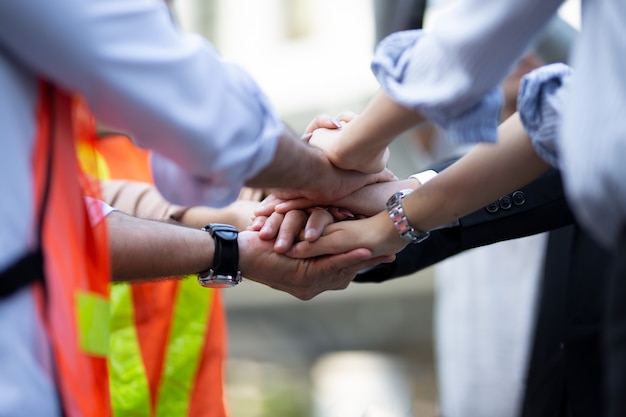 Hand zusammen für die Einheitsgruppe