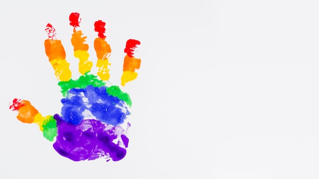 Handabdruck mit Stolzflaggenfarben