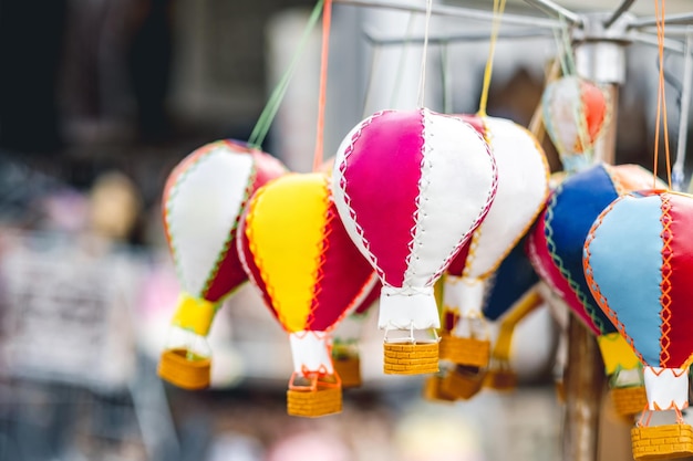 Handgefertigte Souvenirs in Form von Luftballons