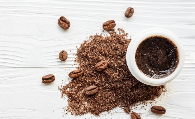 Handgemachtes Kaffeepeeling Koffein-Hautpflege