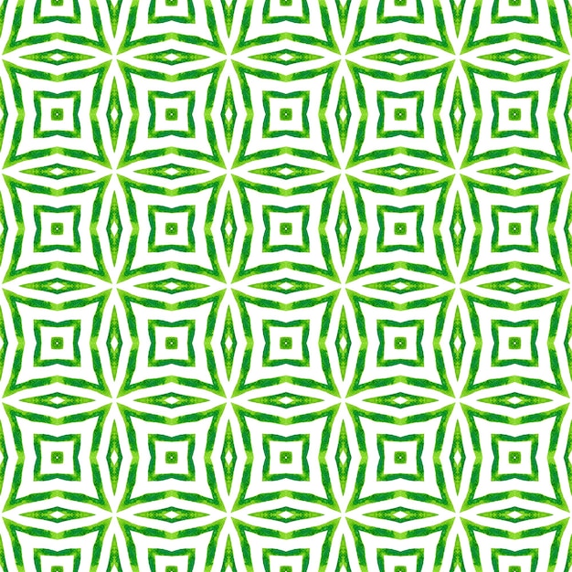 Handgemalte mit Ziegeln gedeckte Aquarellgrenze. Grünes, hypnotisierendes Boho-Chic-Sommerdesign. Textilfertiger einzigartiger Druck, Bademodenstoff, Tapete, Verpackung. Mit Ziegeln gedeckter Aquarellhintergrund.