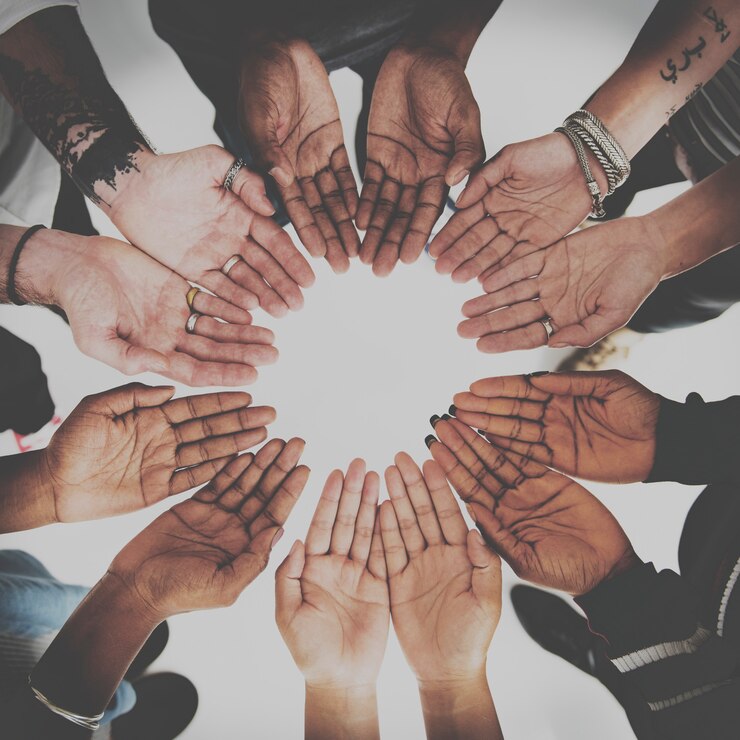 Foto hands palms together partnerschaft vielfalt