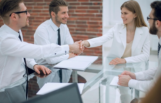 Handshake Manager e cliente na área de trabalho o conceito de cooperação
