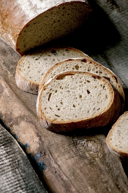 Handwerkliches Roggenweizenbrot