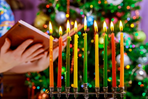 Hanukkah menorah símbolo del judaísmo fiesta tradicional