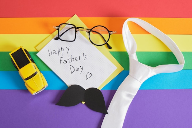 Happe día del padre corbata moda gafas divertidas juguete coche pluma mocap cuaderno y bigote concepto del día del padre