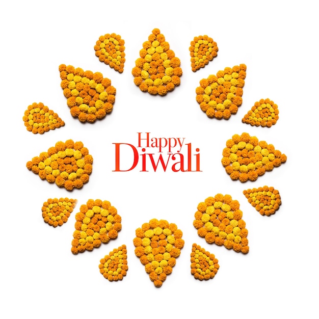 Happy Diwali - Öllampe oder Diya verziert mit Ringelblumenblüten, Weihnachtsgruß