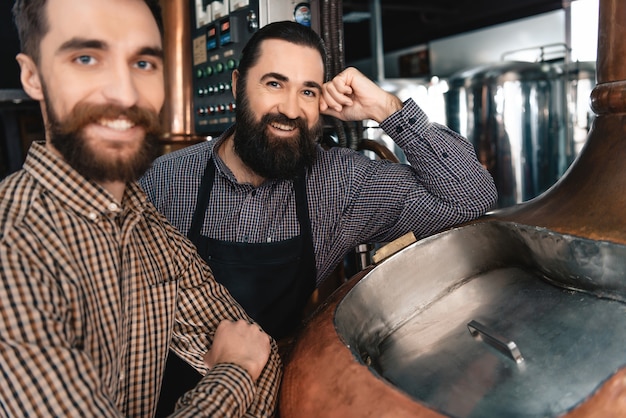 Happy Proud Brewers ama Job Beer Manufacturing.