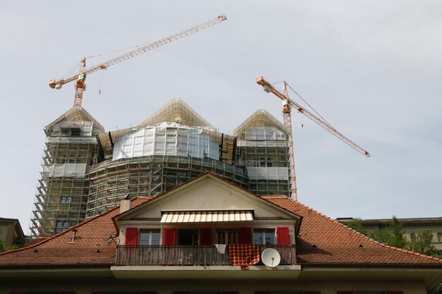 Foto haus gegen bauwerk