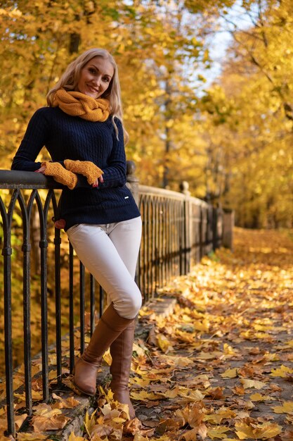 Haus Natur Sommer Wasser Hochzeit Büro Sport Bau Frau Hintergrund Person Mädchen Baum