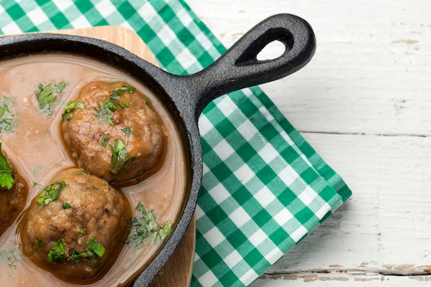 Hausgemachte Albondigas mit spanischer Sauce