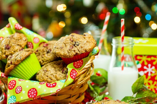 Hausgemachte Cranberry-Muffins zum Weihnachtsfrühstück gebacken.